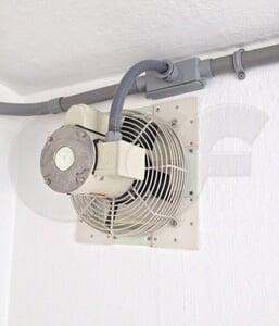 10-inch 524 cfm fan installed in a shelter