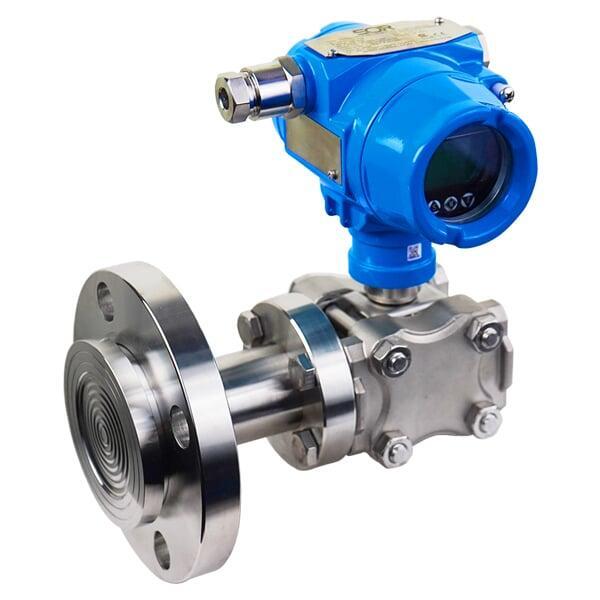 Differential Pressure Transmitter With Direct Mount Seal